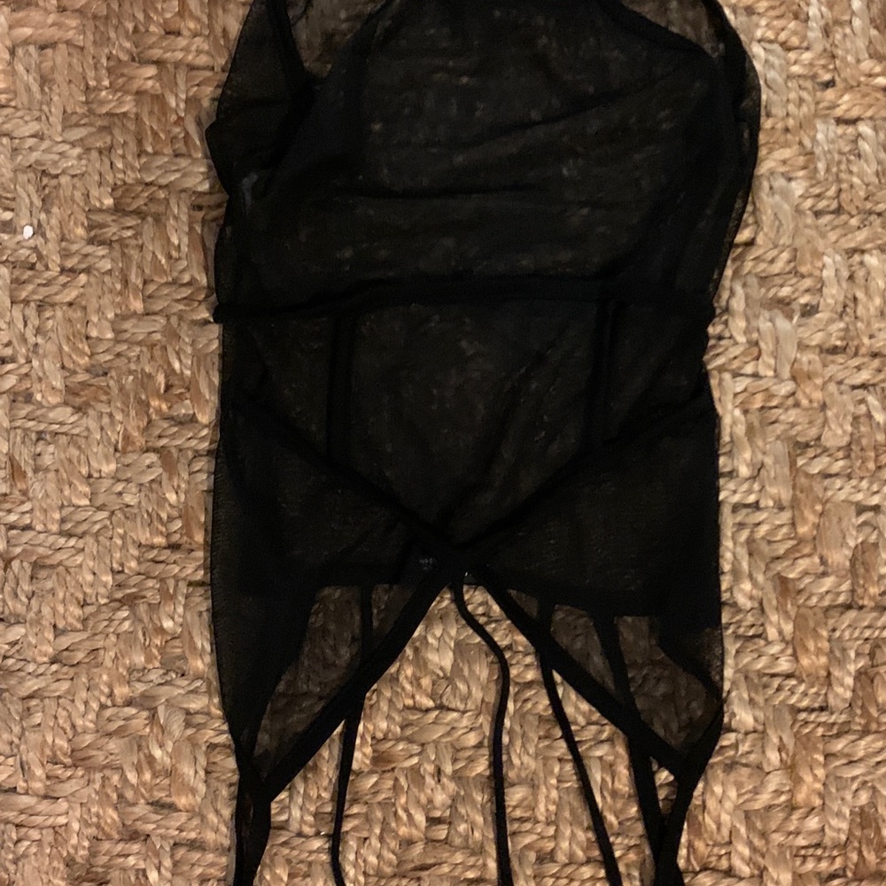 Clothes - Picture 5 of 8